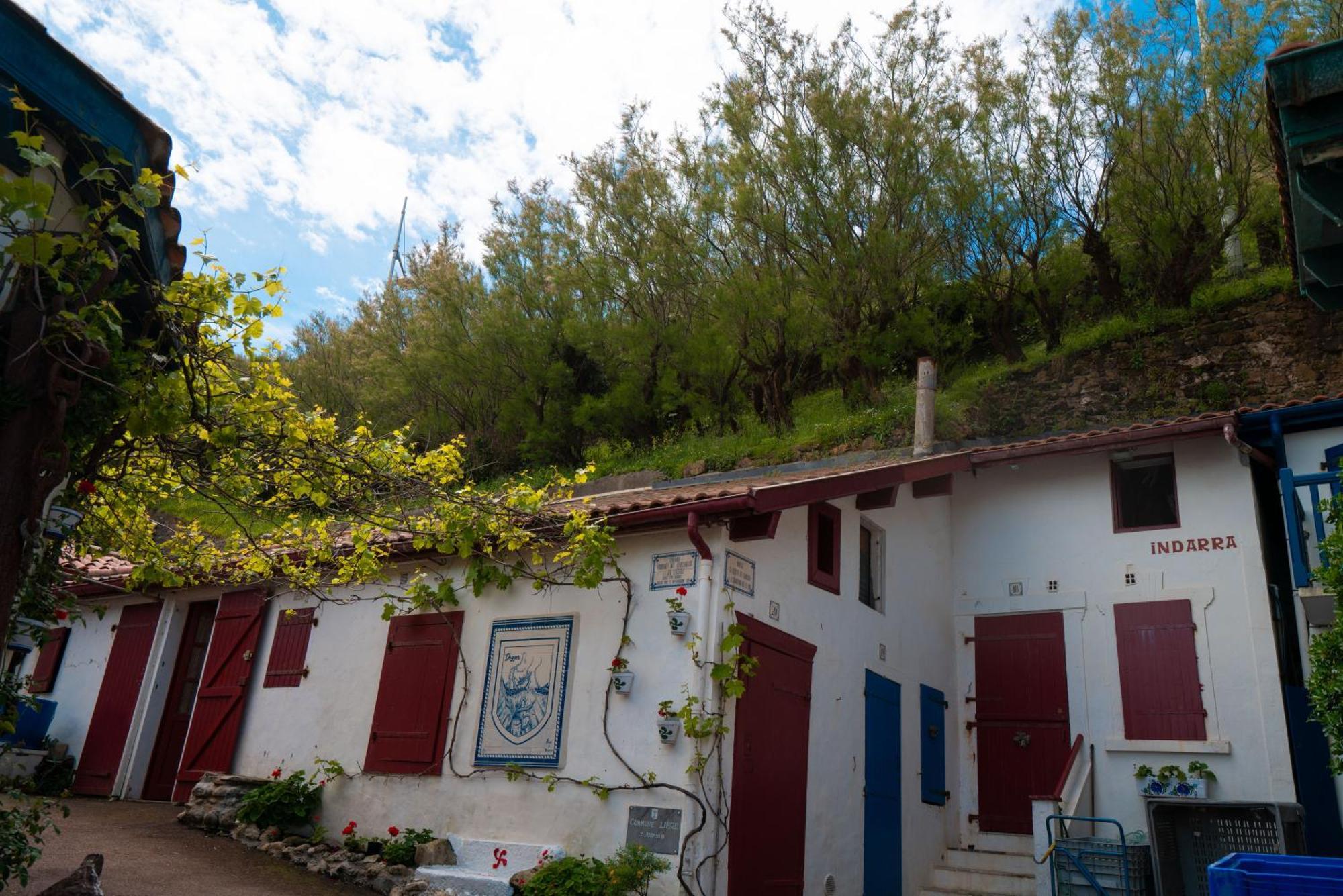 Bed & Breakfast Perbos 1556 La Bastide-Clairence Exterior photo